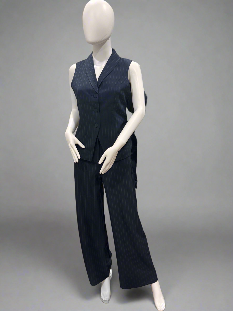 Lina sleeveless Suit