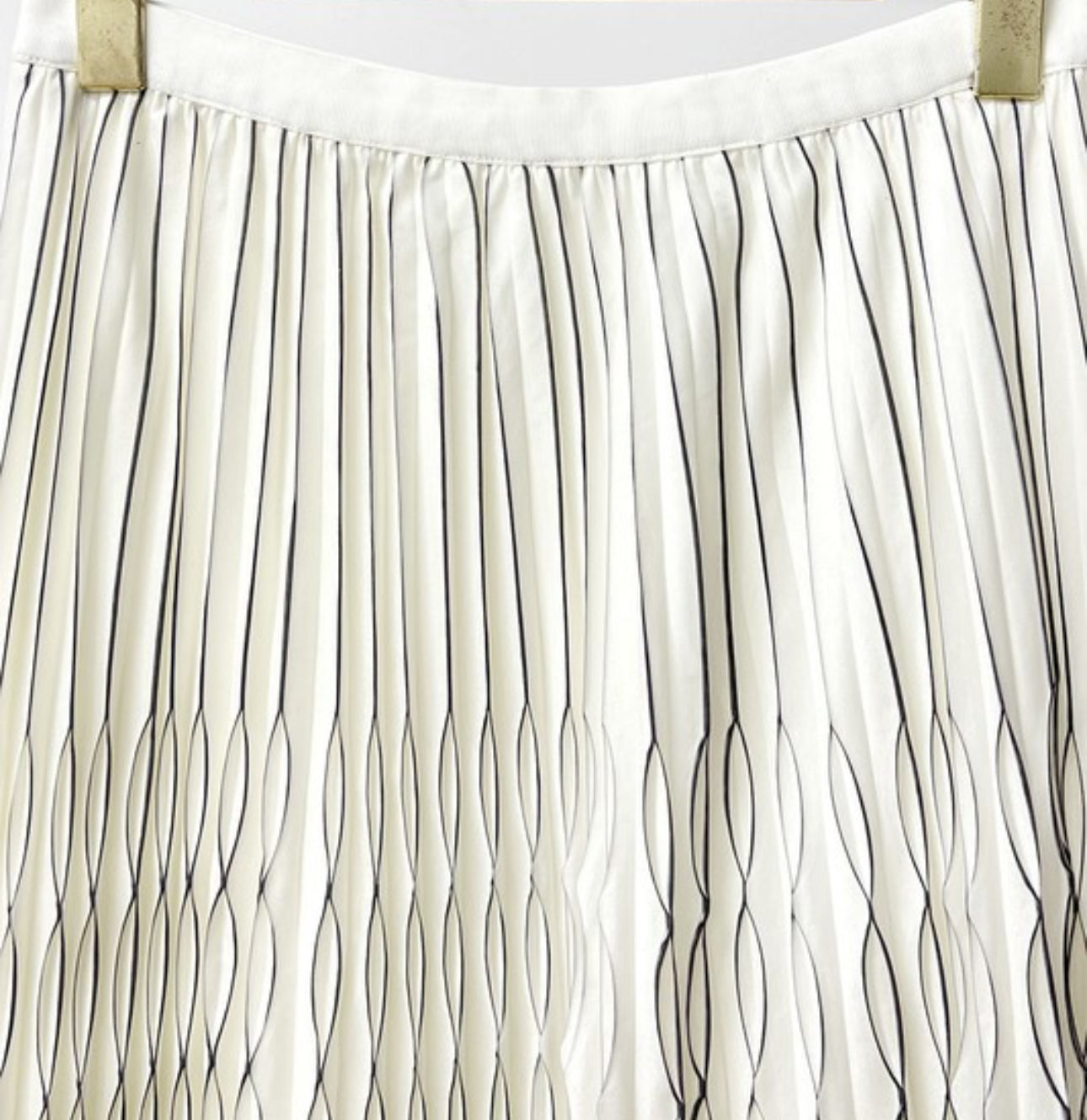 Fabiana Contrast Color Pleating Skirts