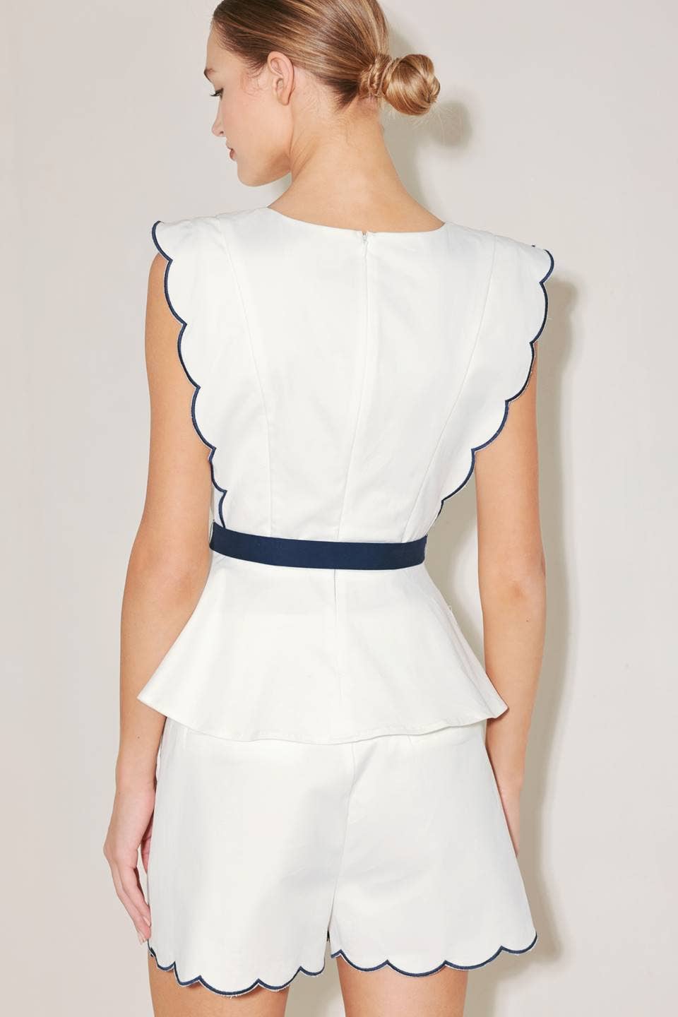 A solid woven top - FT1771-B