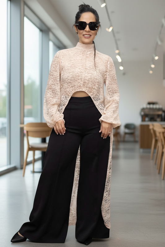 Élise Lace Cascade Top