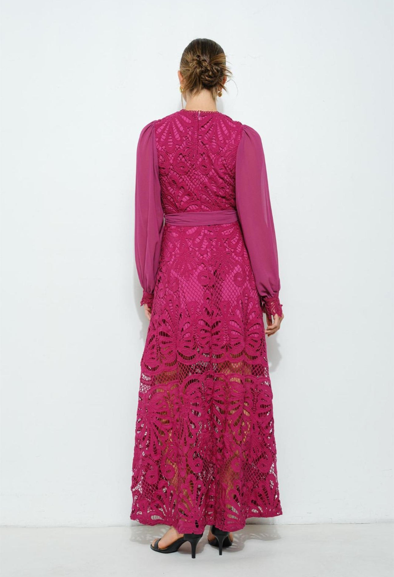 VESTIDO MAXI CON OJALES