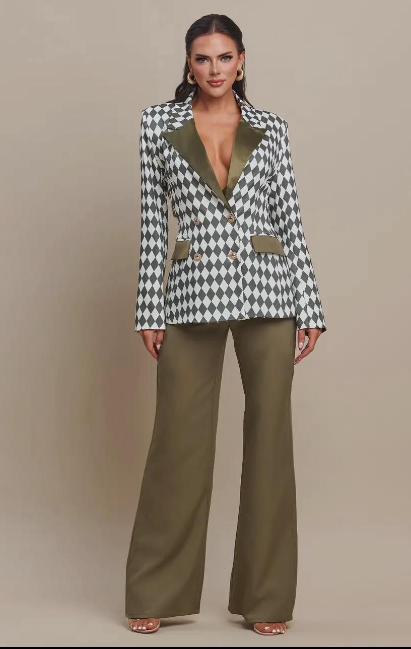 Zully Suit