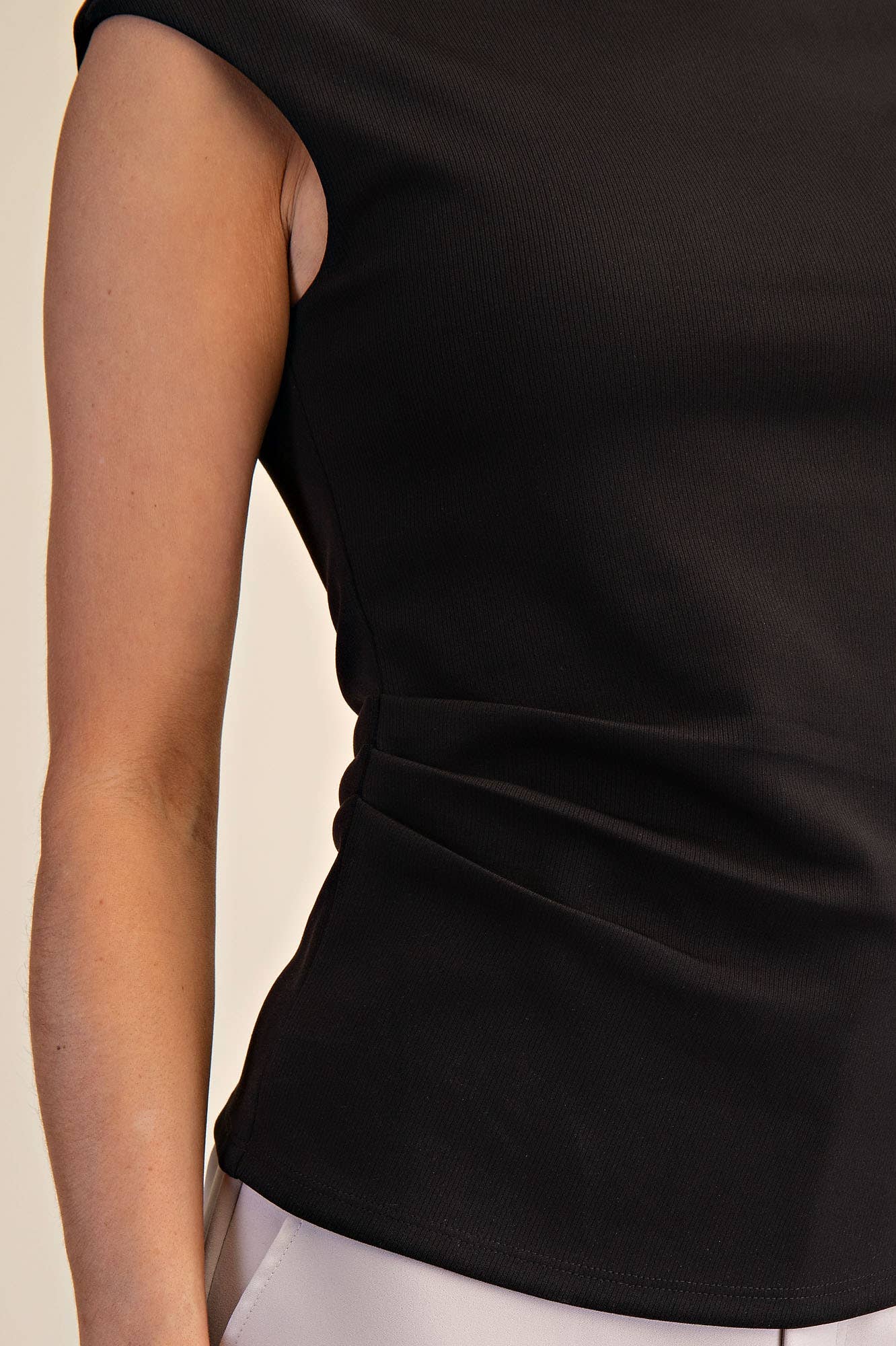 Élite Sculpt Cap Sleeve Top