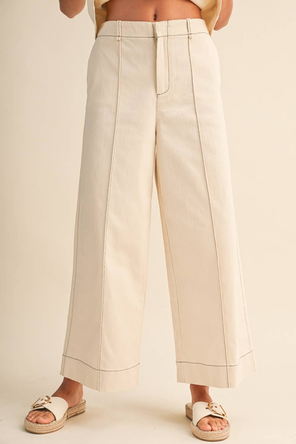 IST6309 SLEEVELESS VEST JACKET AND STRAIGHT FIT PANTS SET